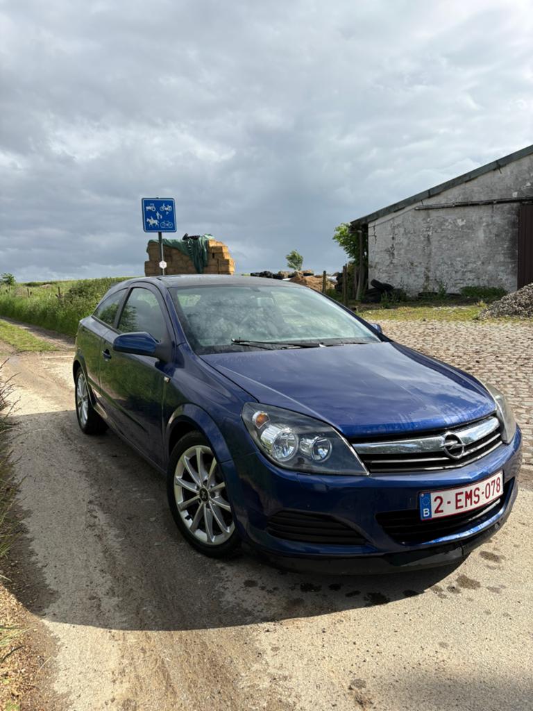 Opel Astra GTC 1.4 Essence Automatique Sport Clime 184000 km, Autos, Entreprise, Noir, 5 places, Automatique