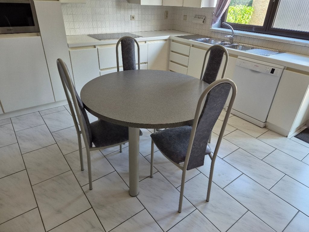 keukentafel met 4 stoelen, Ophalen, Gebruikt