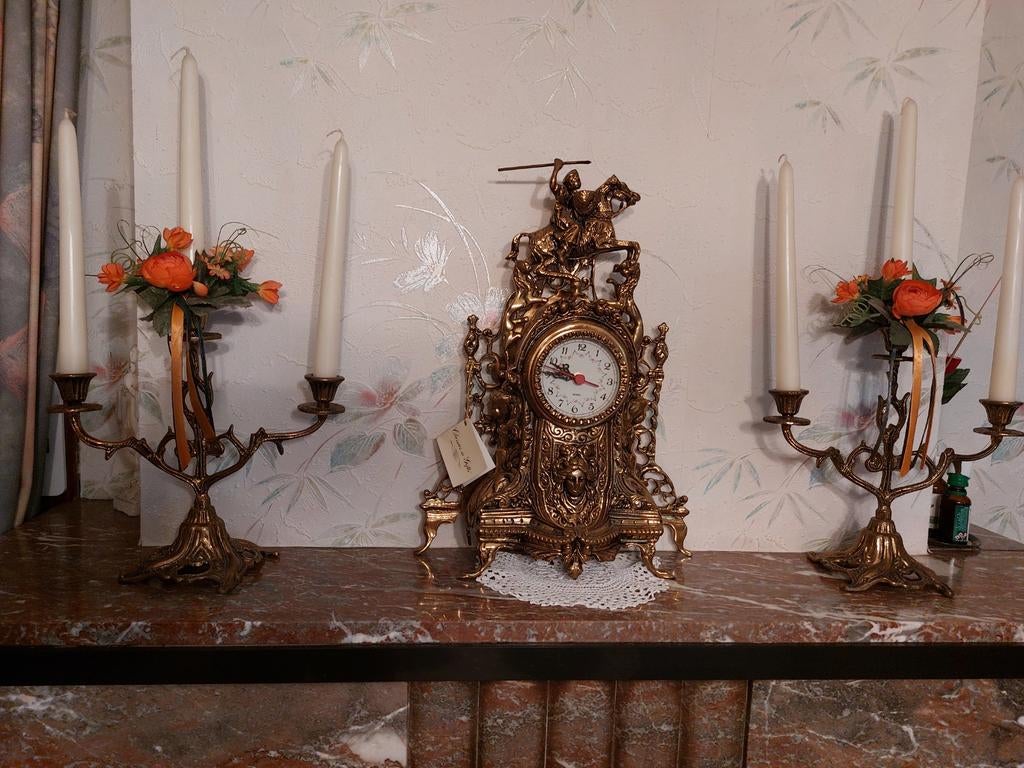 Bronze schouwgarnituur klok met kandelaars, Antiek en Kunst, Ophalen