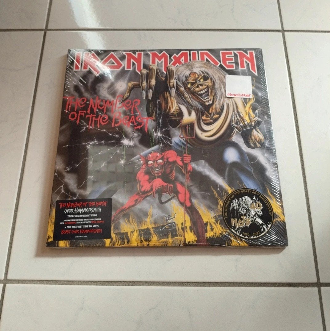 Iron Maiden - Het nummer van The Beast/Beast over Hammersmi, Cd's en Dvd's, Vinyl | Hardrock en Metal, Boxset, Ophalen of Verzenden