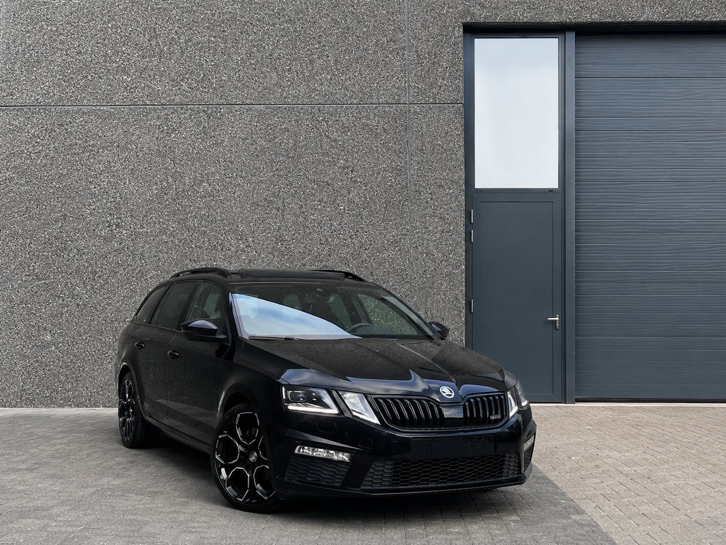 Skoda Octavia VRS 2019 benzine 245 PK, Auto's, Euro 6, 4 cilinders, Alcantara, Zwart