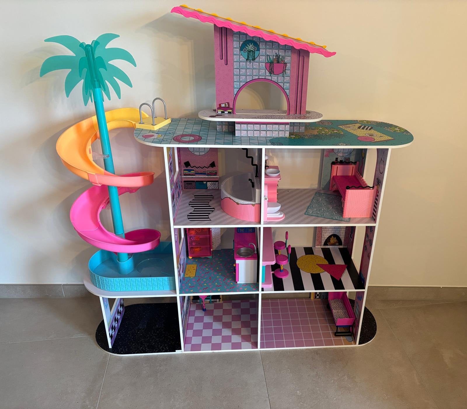 Poppen, Kinderen en Baby's, Speelgoed | Poppenhuizen, Ophalen, Zo goed als nieuw, Poppenhuis