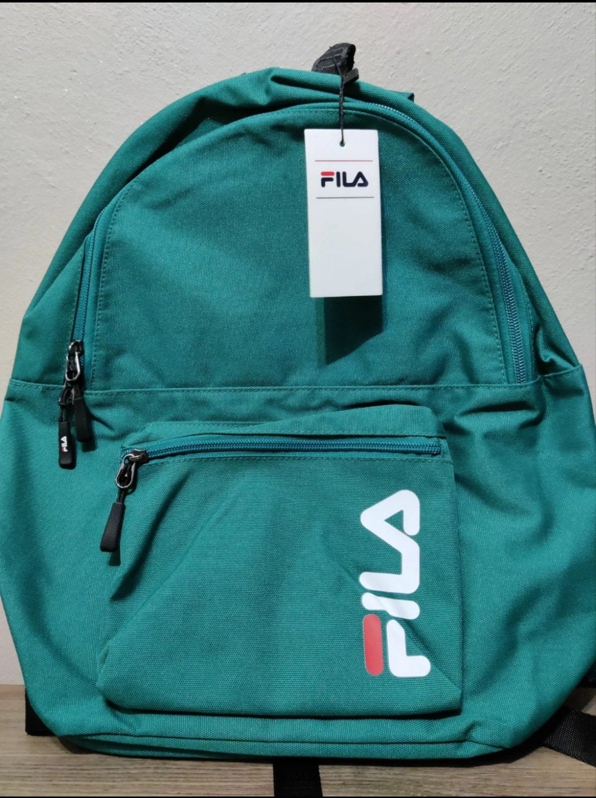 sac à dos Fila neuf, Enlèvement