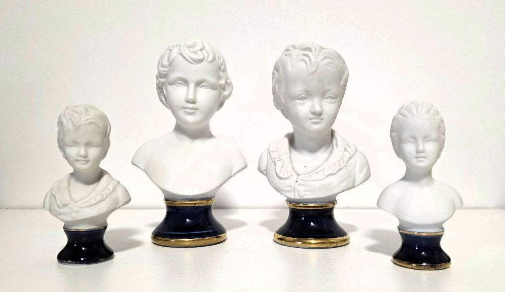 Sculptures en porcelaine biscuitée, 2 ensembles., Collections, Enlèvement ou Envoi, Comme neuf, Humain
