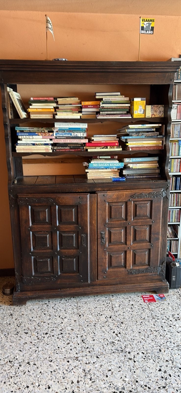 Oude massieve meubels, Antiquités & Art, Antiquités | Meubles | Armoires, Enlèvement