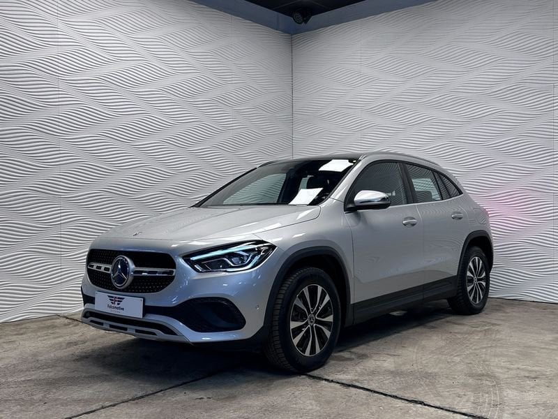 Mercedes-Benz GLA e*PHEV*NAVI*PANO*TREKHAAK*DAB*, Auto's, Mercedes-Benz, Gebruikt, 4 cilinders, Bedrijf, 5 zetels