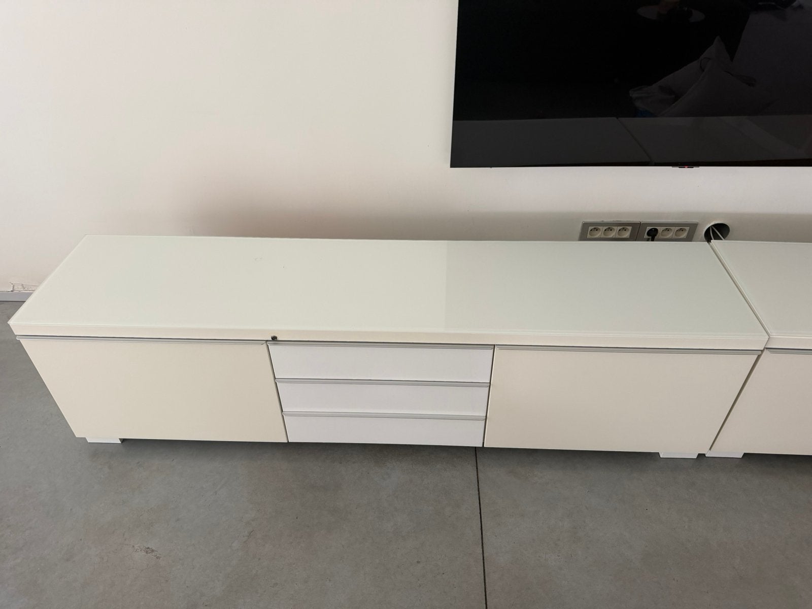2 meubles TV gratuits, Enlèvement, Utilisé