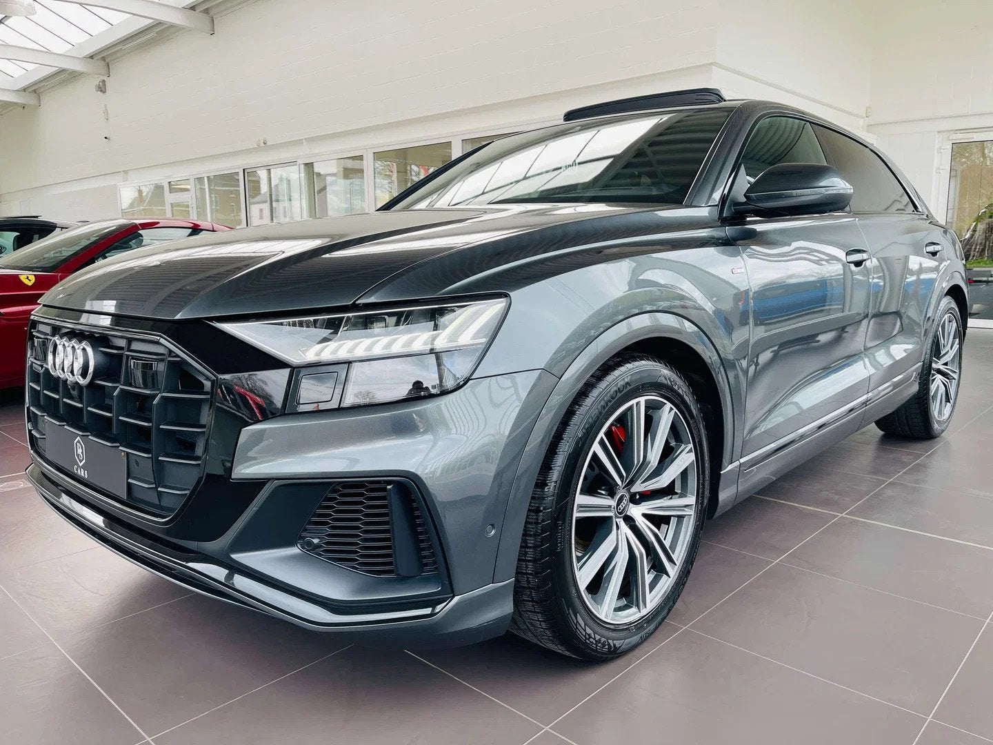 Audi Q8 50TDi Quattro *GARANTIE +S-LINE +TOIT PANO+FULL*, Autos, Audi, Argent ou Gris, Euro 6, Entreprise, Q8