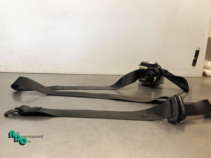 Ceinture de sécurité arrière droite d'un Mercedes B-Klass, Autos : Pièces & Accessoires, Habitacle & Garnissage, 3 mois de garantie