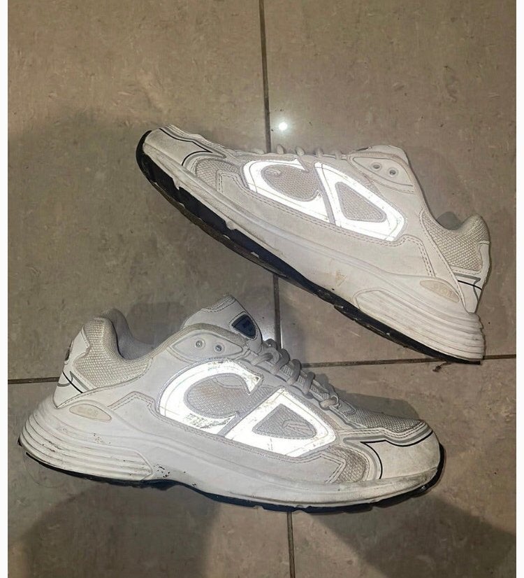 Dior b30, Wit, Ophalen of Verzenden, Sneakers, Gedragen