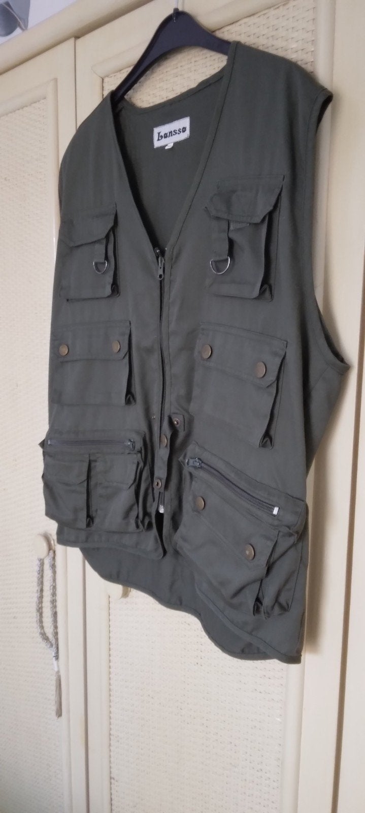 Gilet multipoches 10 poches soit avec tirettes,, Neuf, Enlèvement ou Envoi, Vert, Marche ou Plein air