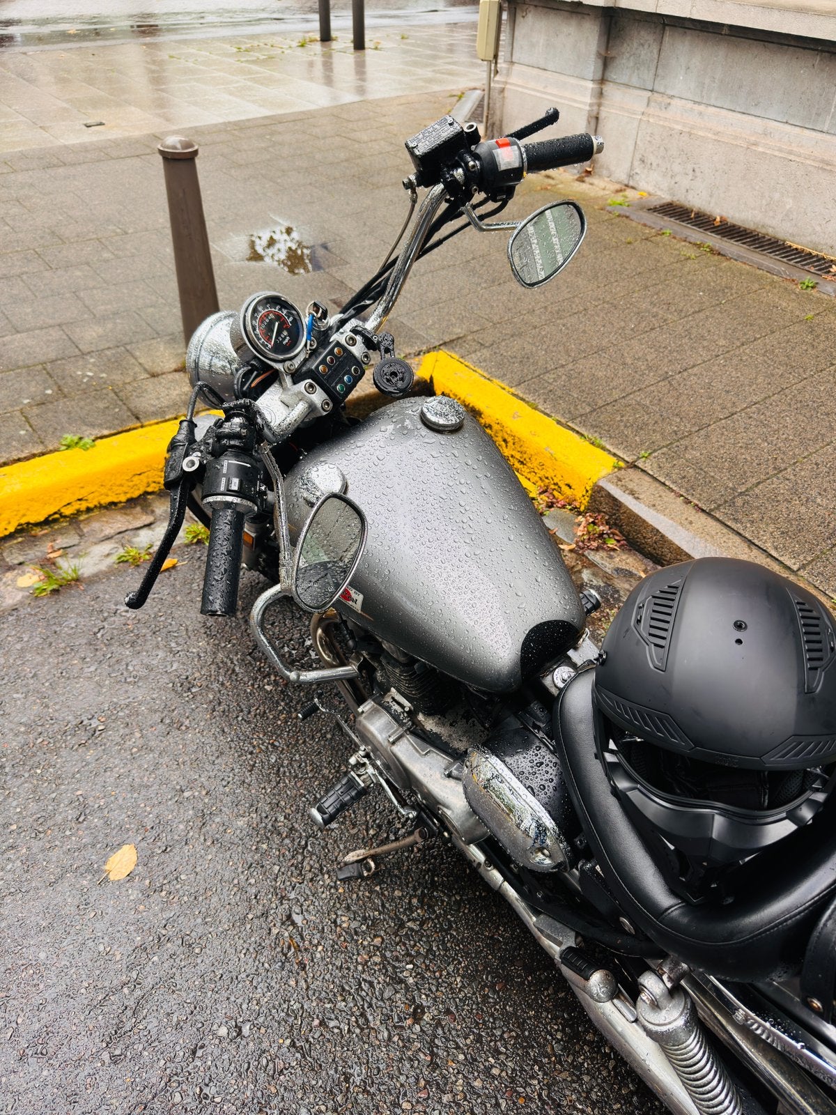 Honda Rebel 450 1985, Motos, Occasion, Chopper, 2 cylindres, Particulier