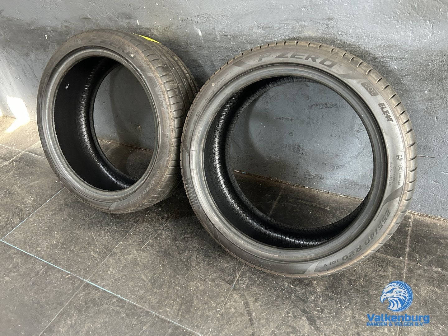 9mm! Zomerbanden 255/40R20 Pirelli Pzero, Auto-onderdelen, Gebruikt, 255 mm, -, -