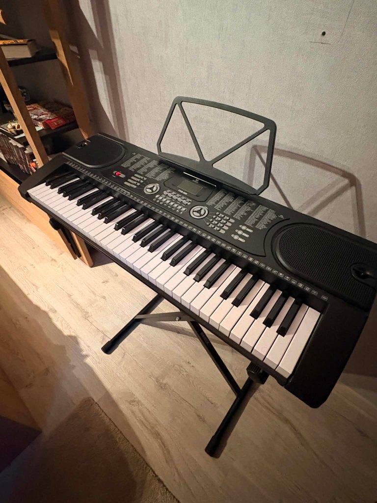 Synthesizer, Musique & Instruments, Synthétiseurs, Neuf, Enlèvement, Avec pied, 61 touches
