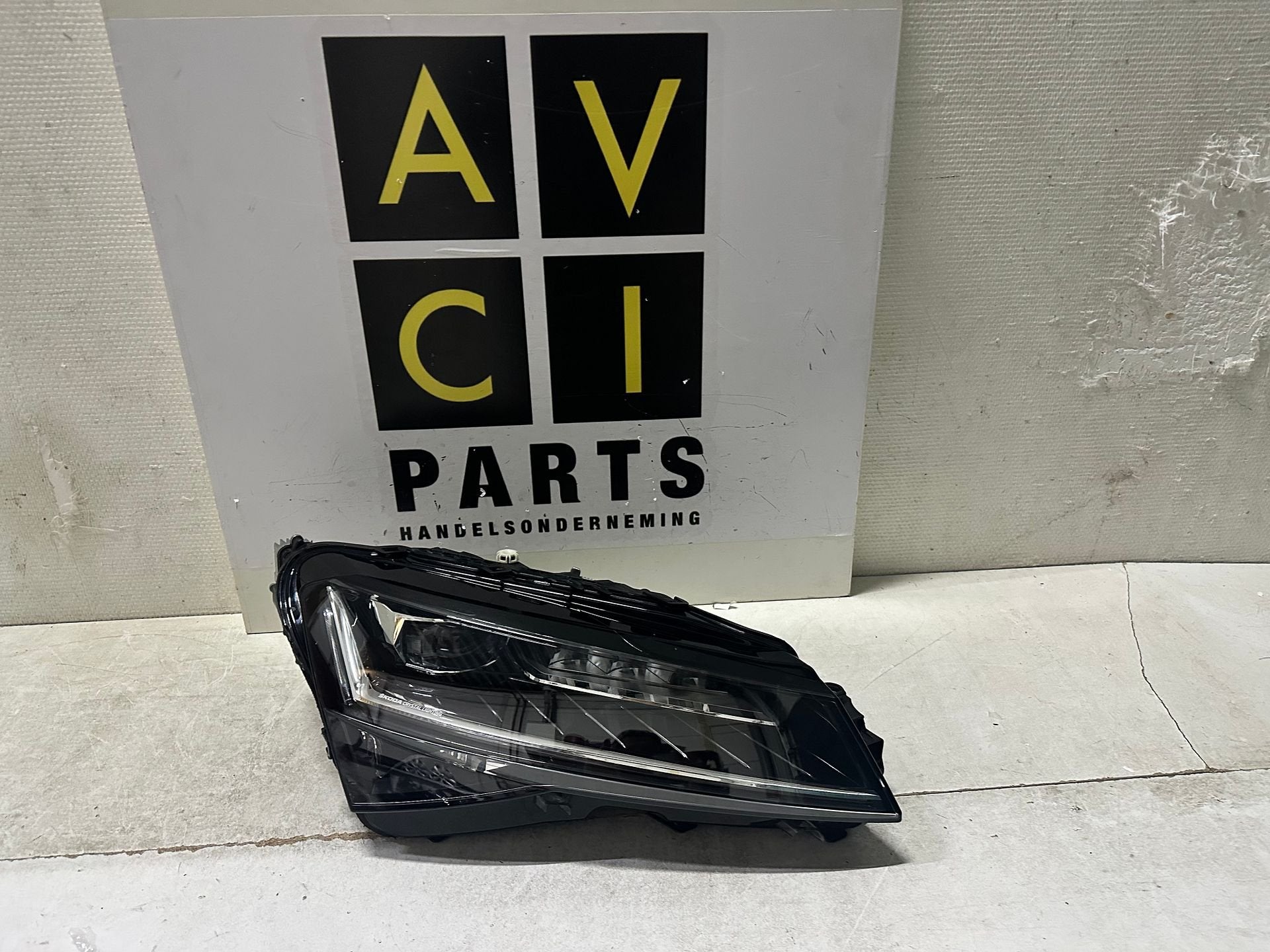 Koplamp Skoda Superb 3V facelift vol led 3V1941016D Compleet, Gebruikt, -, -, Ophalen of Verzenden