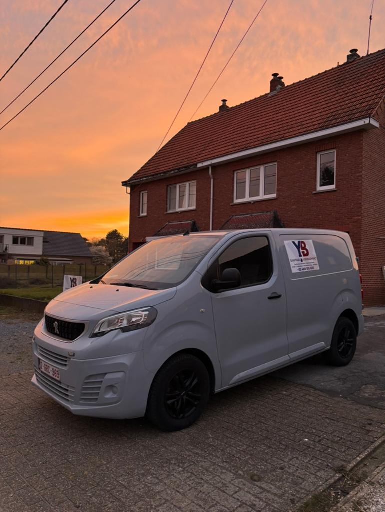 Peugeot expert 2.0 hdi 2017 Euro6b - 123pk, Auto's, Bestelwagens en Lichte vracht, Euro 6, Particulier, Zilver of Grijs, Te koop