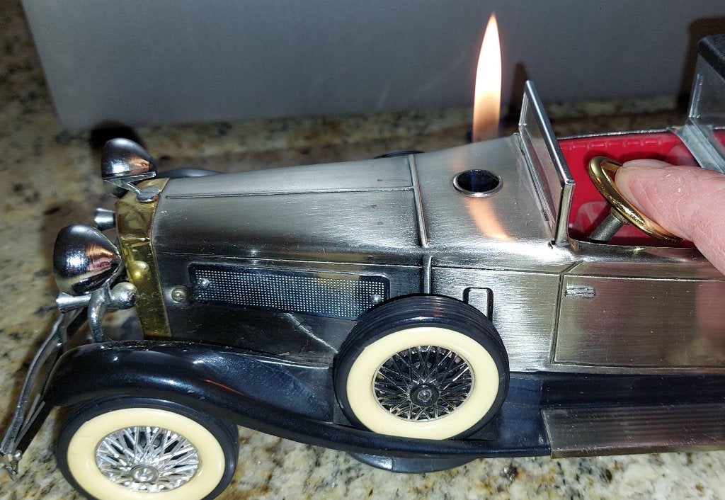 Briquet de table voiture classique vintage Duesenberg 1934, Enlèvement ou Envoi, Comme neuf, Briquet