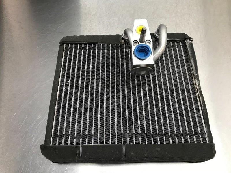 AIRCOVERDAMPER Daewoo / Chevrolet Volt (01-2011/12-2015), Gebruikt, Daewoo