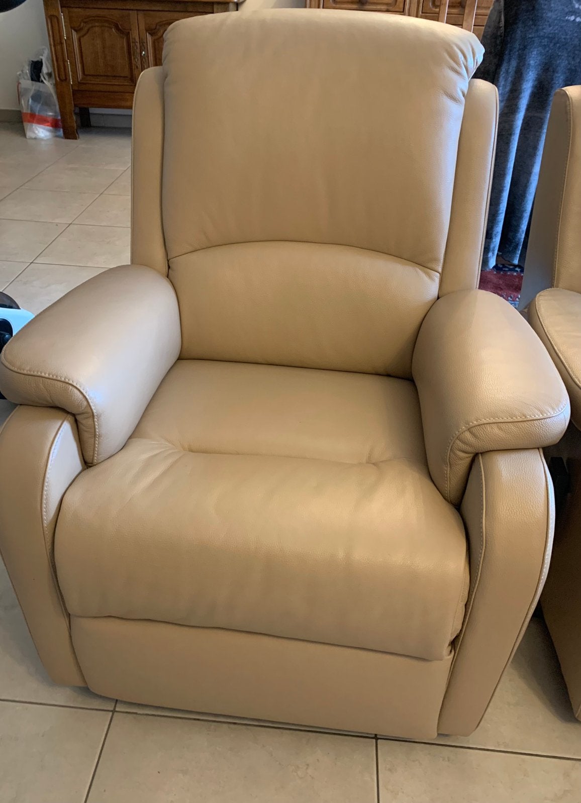 Fauteuil inclinable en cuir confortable, Maison & Meubles, Enlèvement, Comme neuf