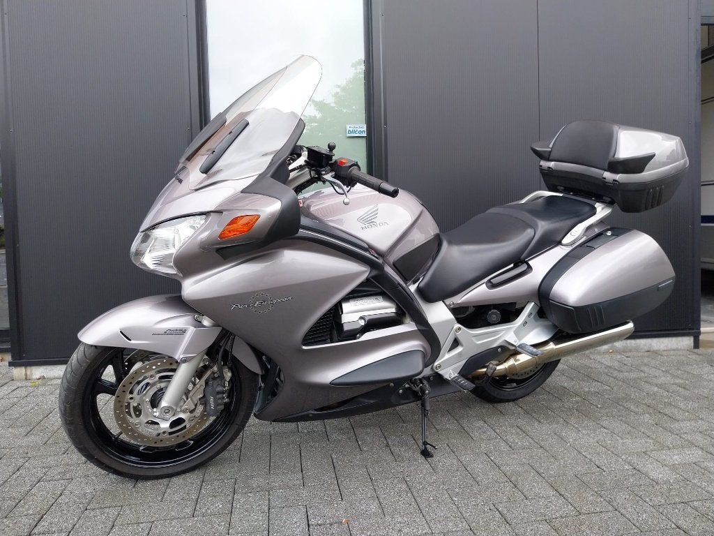 Honda ST1300 Pan European Met Garantie!, Motoren, Motoren | Honda, 4 cilinders, Bedrijf, Meer dan 35 kW, Toermotor