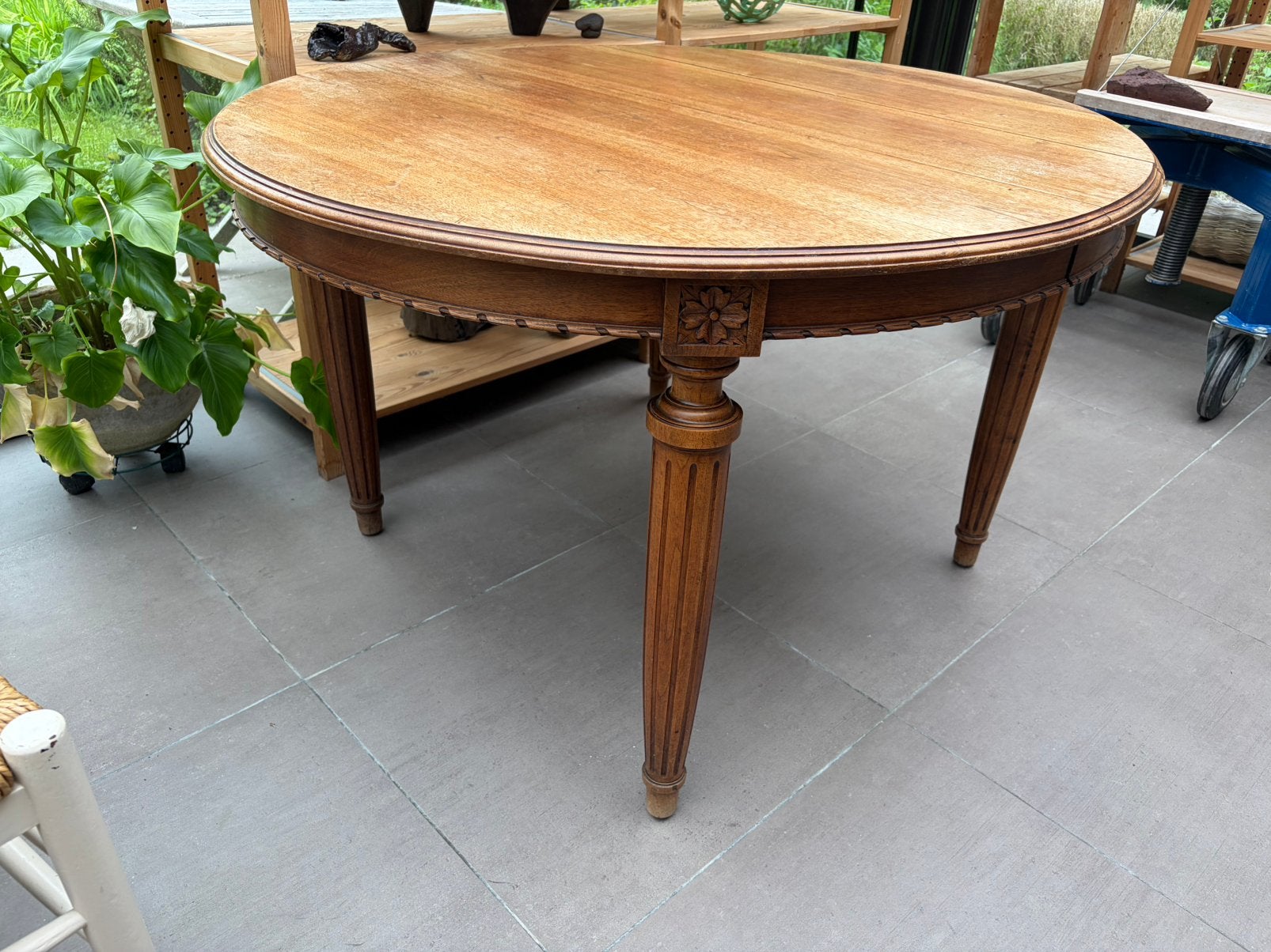 Antieken tafel, Ophalen