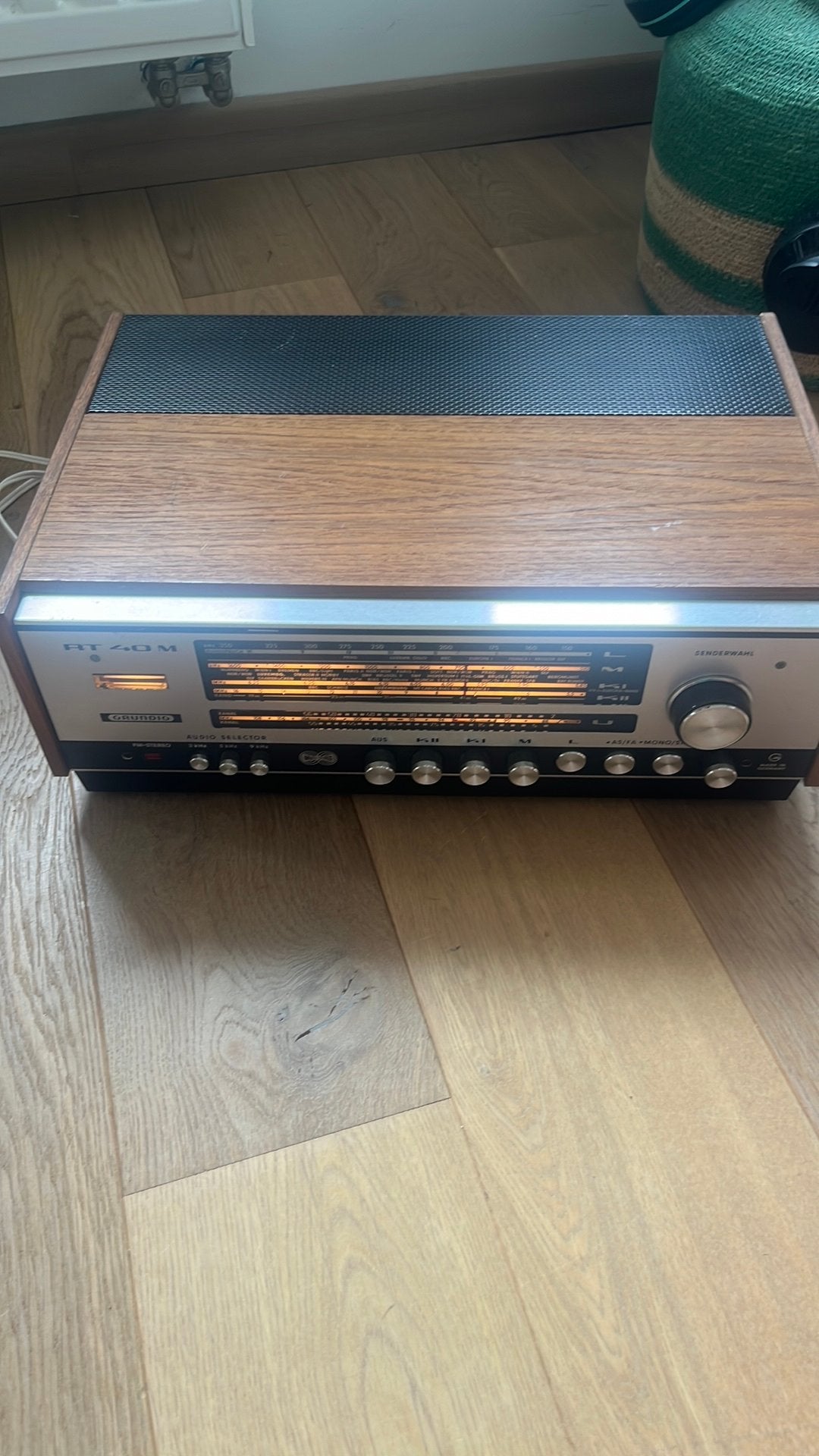 Grundig vintage radio, Audio, Tv en Foto, Vintage Televisies, Ophalen, Gebruikt, 40 tot 60 cm, Grundig