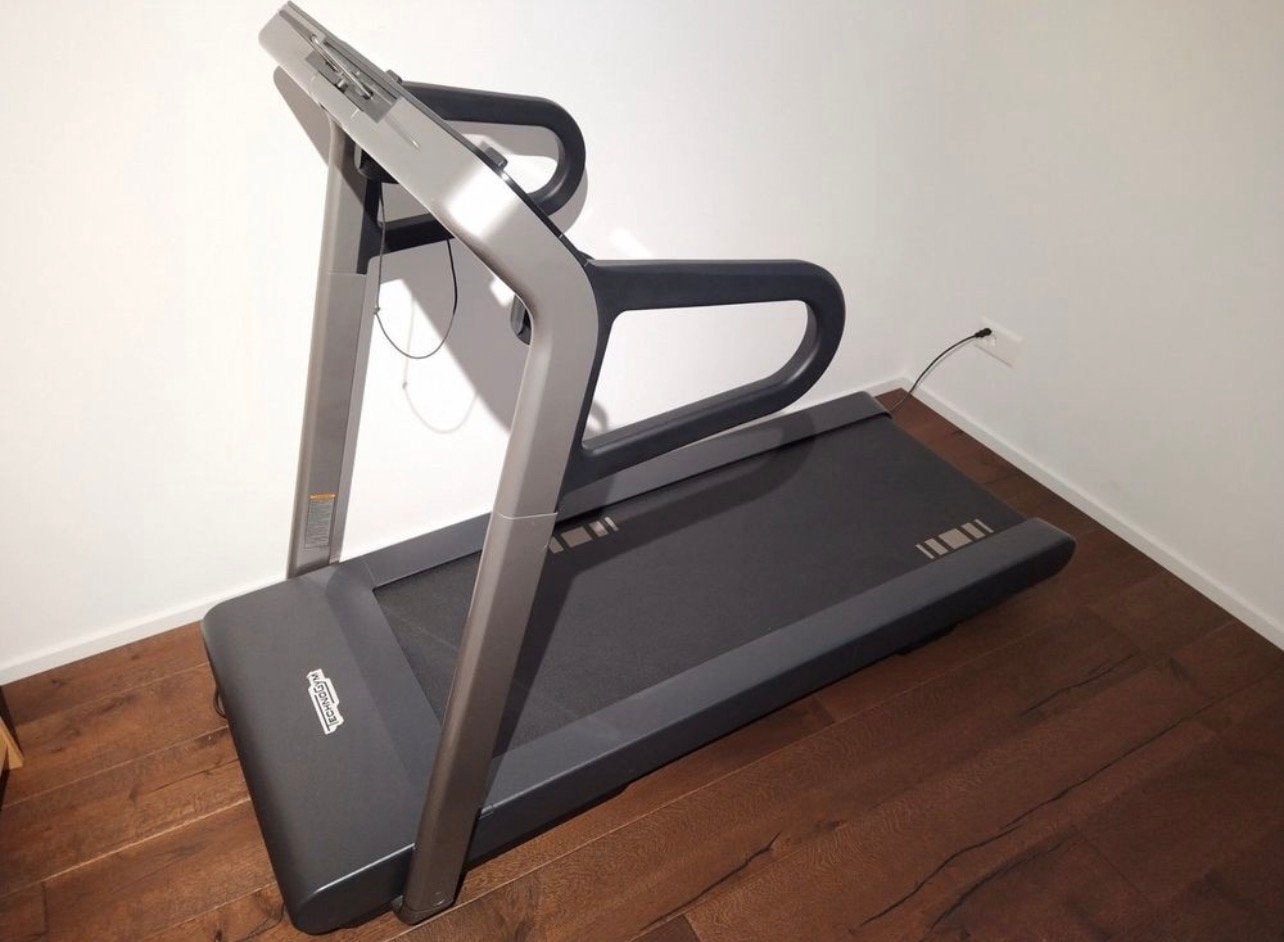 Technogym MyRun, Sport en Fitness, Fitnessmaterialen, Zo goed als nieuw, Overige typen, Benen, Buik, Rug, Ophalen
