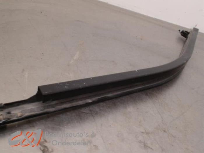 Rail porte coulissante droite d'un Mercedes Citan, Autos : Pièces & Accessoires, Carrosserie & Tôlerie, 3 mois de garantie, Utilisé