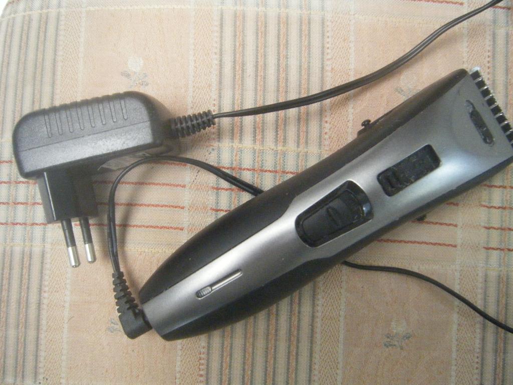 GRATIS Merkloos scheermachine/baardtrimmer, Ophalen of Verzenden, Gebruikt, Haarverzorging