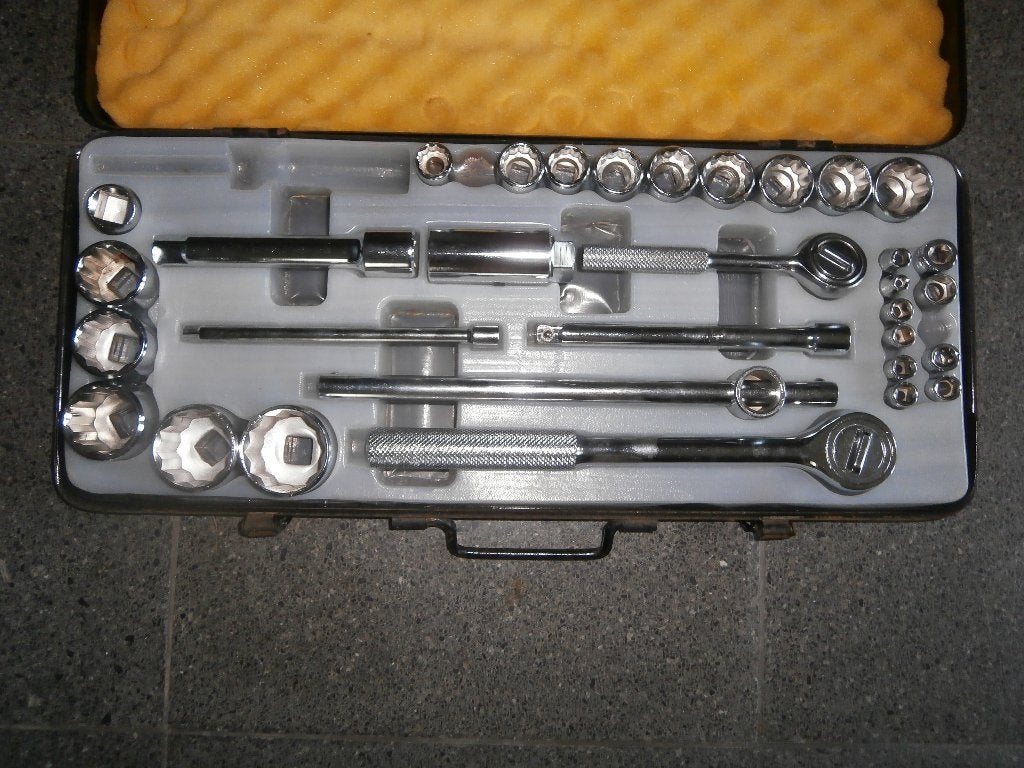 Doppenset Kinzo, Bricolage & Construction, Outillage | Outillage à main, Enlèvement, Comme neuf, Jeu d'outils