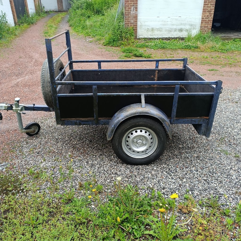 Remorque simple essieu avec nouvelle bois, Autos : Divers, Enlèvement, Utilisé