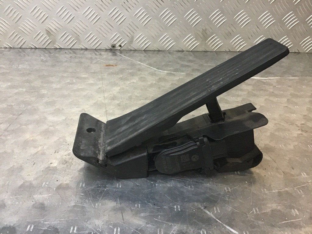 Electro gaspedaal BMW 3-serie F30/F80 320i ('12-'15), -, Utilisé, -, -