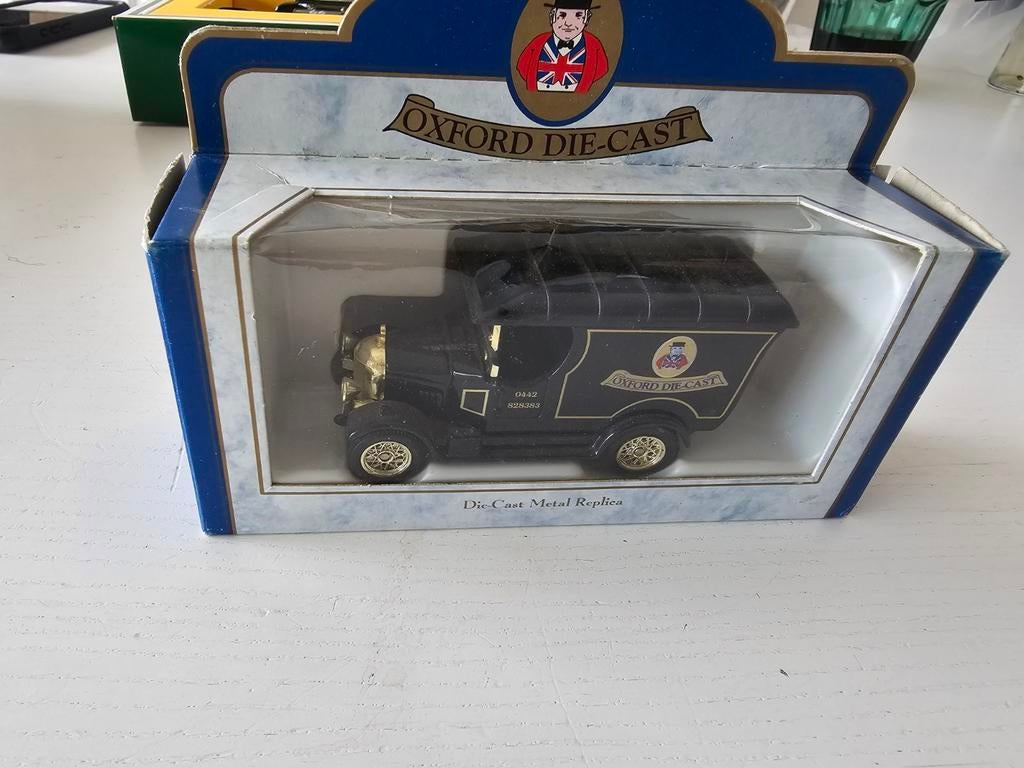 Fourgon Oxford Diecast Bullnose Morris à l'échelle 1:76., Enlèvement ou Envoi