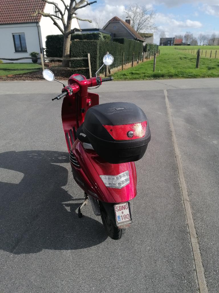 scooter, Fietsen en Brommers, Scooters | Overige merken, Zo goed als nieuw, Klasse B (45 km/u), Elektrisch, Ophalen