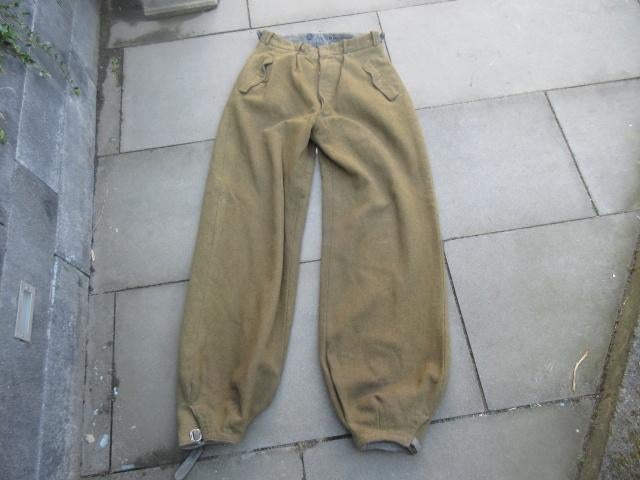 Te koop deze Engel Poolse broek !!!!! € 110.00, Verzamelen, Militaria | Tweede Wereldoorlog, Ophalen of Verzenden
