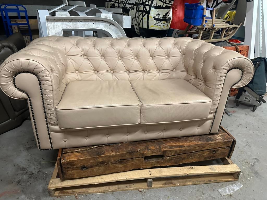 Chesterfield, Ophalen, Zo goed als nieuw