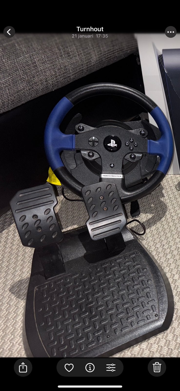 Thrustmaster T150 Force Feedback PS4/PS5/PC + Pedalen, Enlèvement, Comme neuf