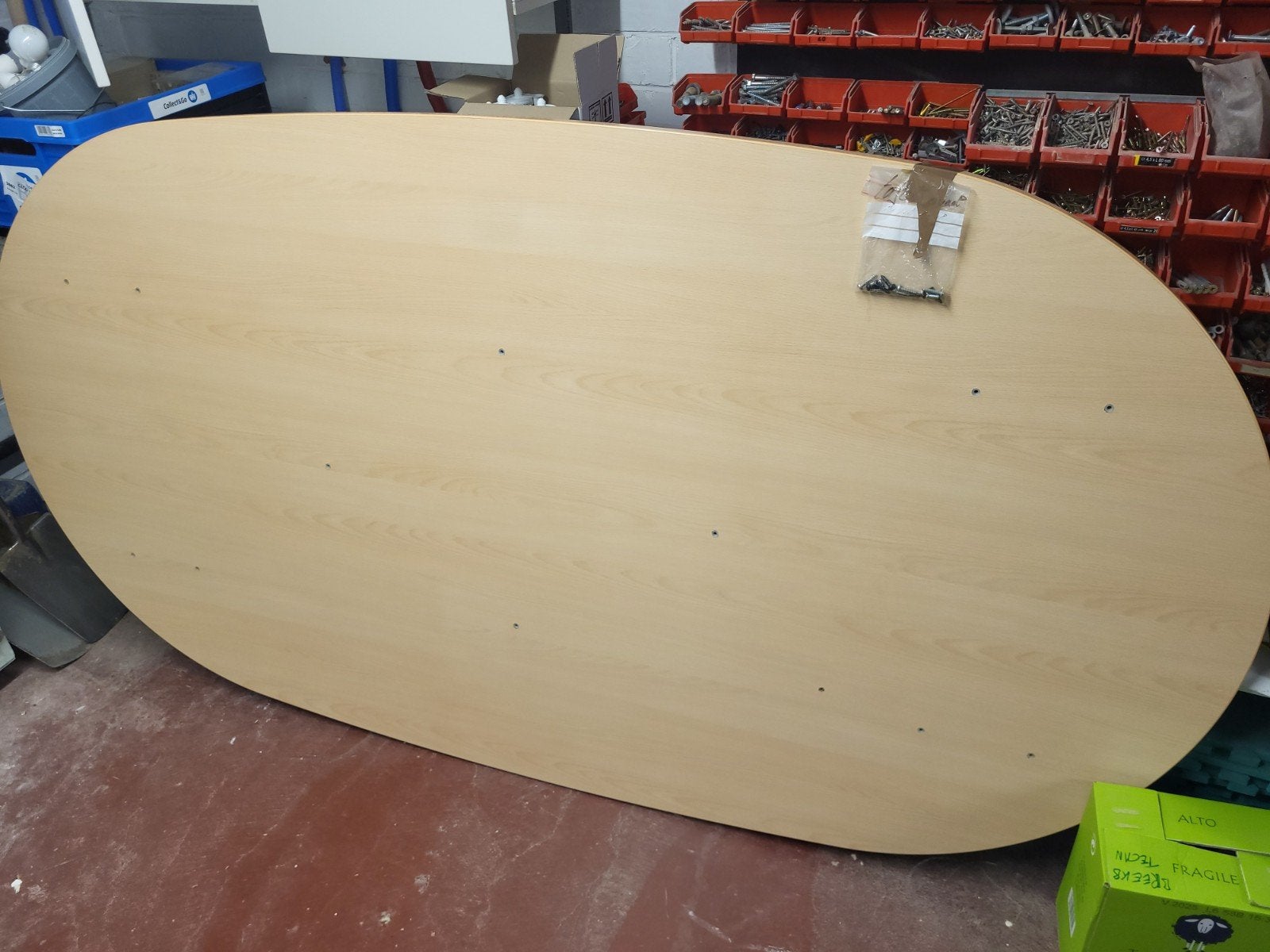 Grote eet of vergader tafel. 120x220cm, Huis en Inrichting, Ophalen