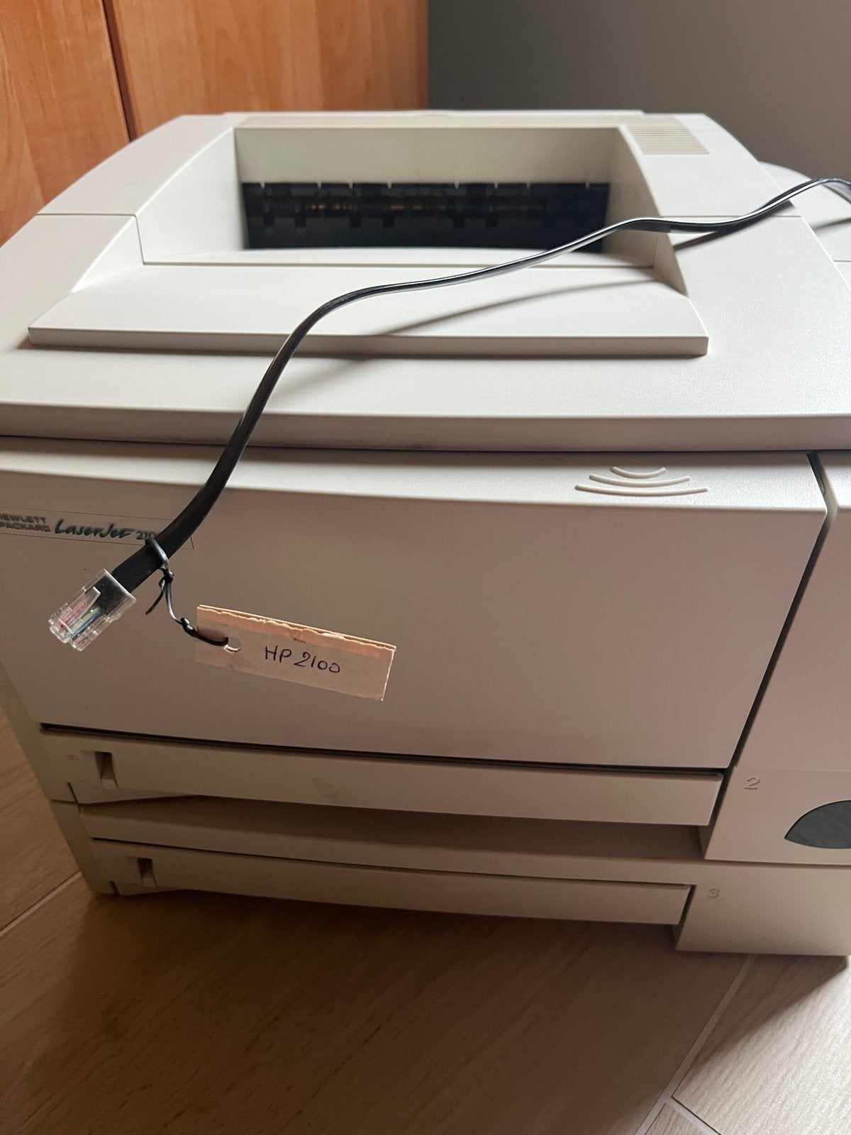 Beige printer HP Laserjet 2100PS, Computers en Software, Ophalen, Zwart-en-wit printen, Printer, Zo goed als nieuw