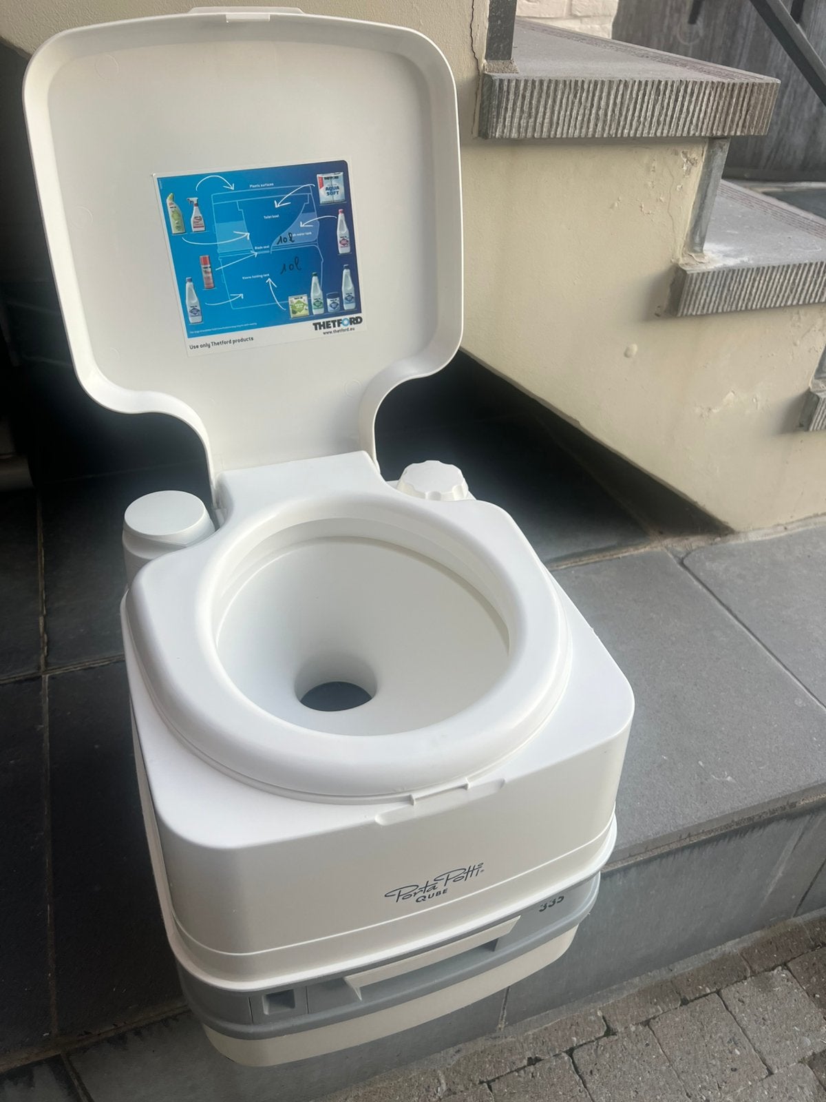 Porta potti 335, Caravans en Kamperen, Ophalen, Zo goed als nieuw