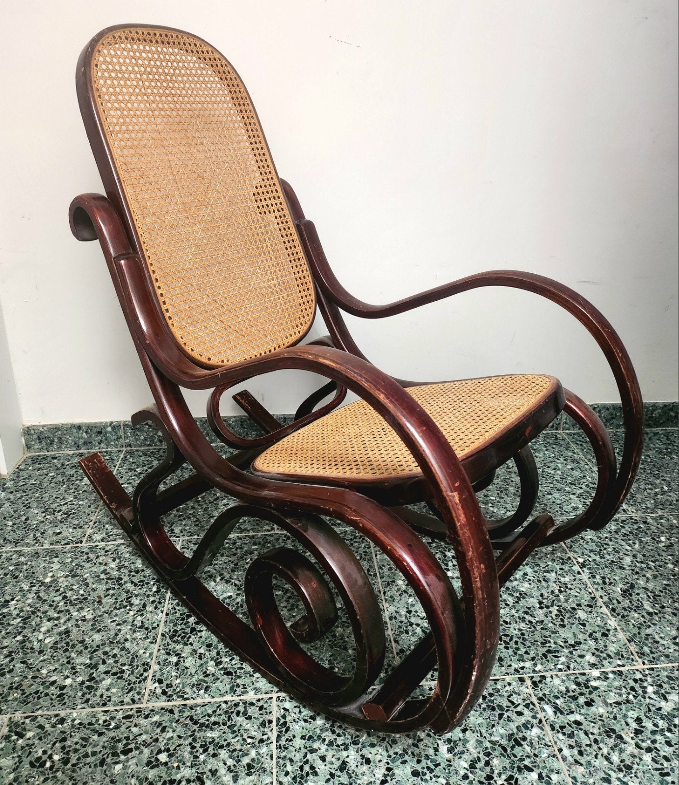 Thonet Schommelstoel, Antiek en Kunst, Ophalen