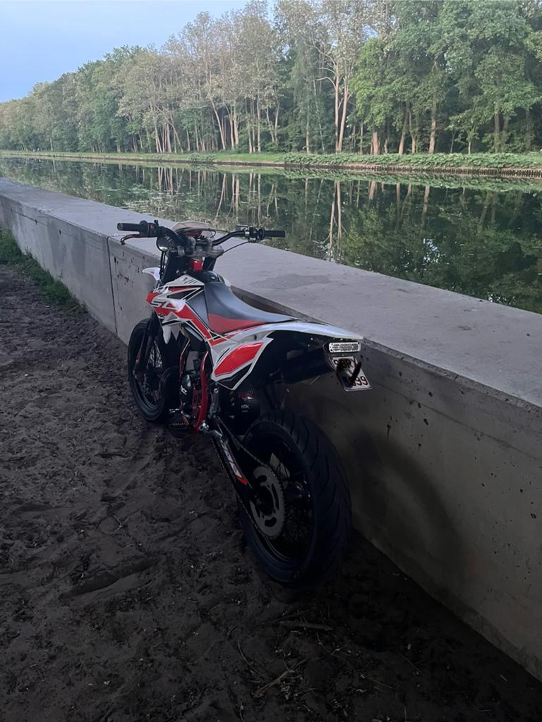 Beta rr 50 track, Fietsen en Brommers, 6 versnellingen, Gebruikt, 50 cc, Ophalen