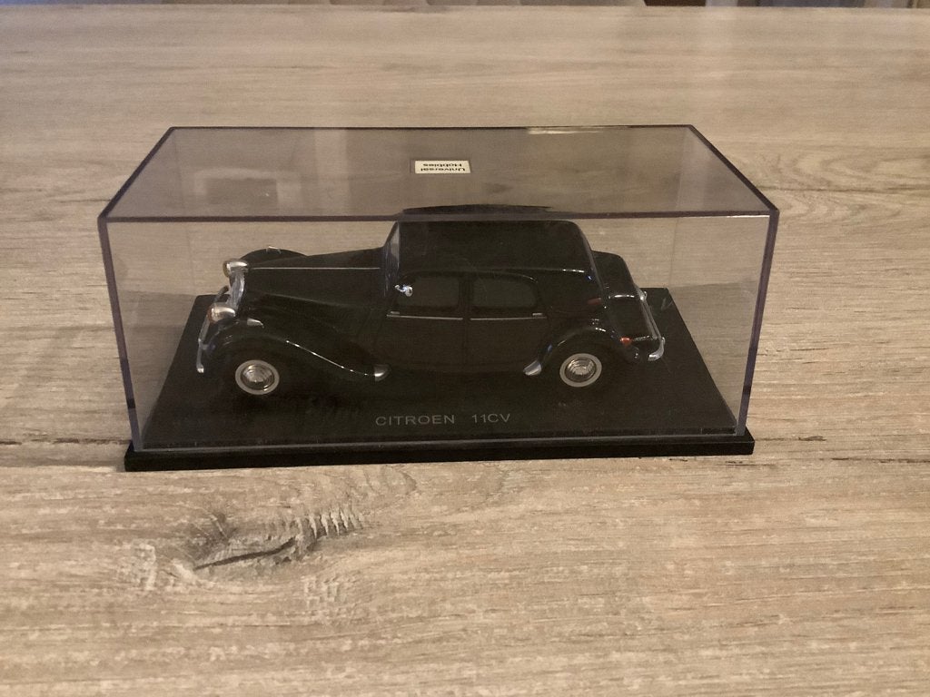 Voiture miniature Citroën 11 CV (neuve) (échelle 1/43), Enlèvement ou Envoi, Neuf, Voiture, Universal Hobbies