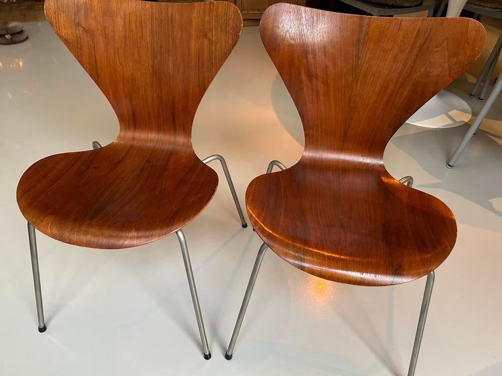 Lot 2 chaises  signées   F Hensen Arne Jacobsen, Ophalen, Gebruikt, Twee, Bruin