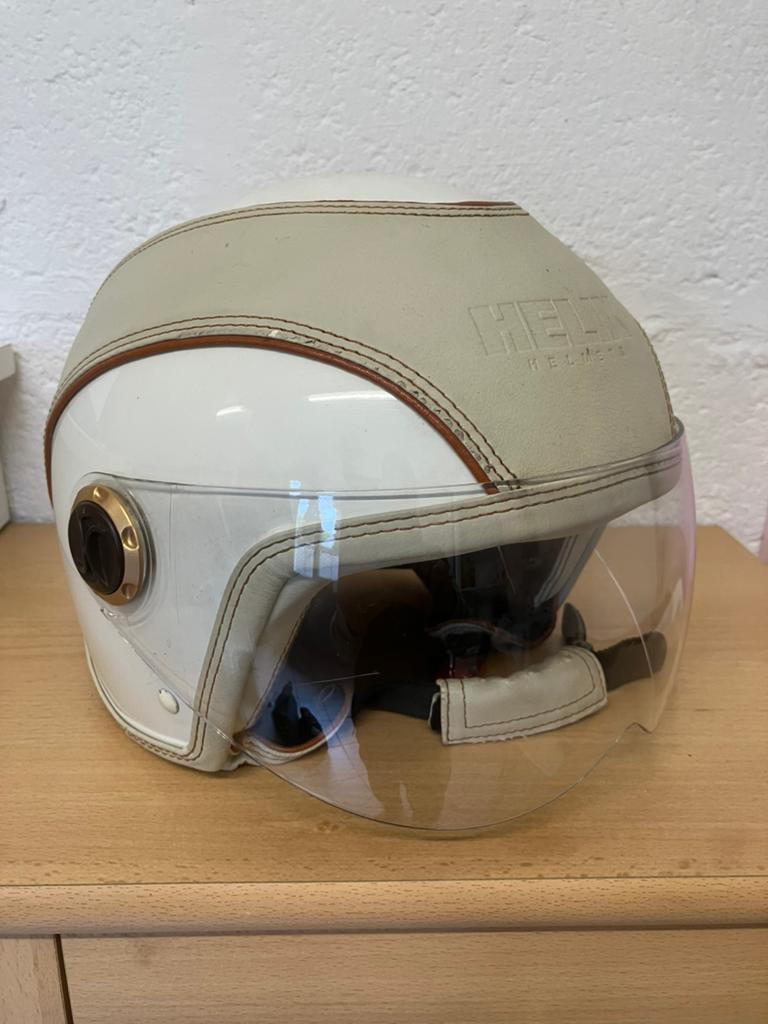 Motohelmen, Ophalen, Zo goed als nieuw