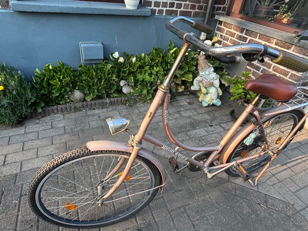 Vrouwen fiets, Ophalen