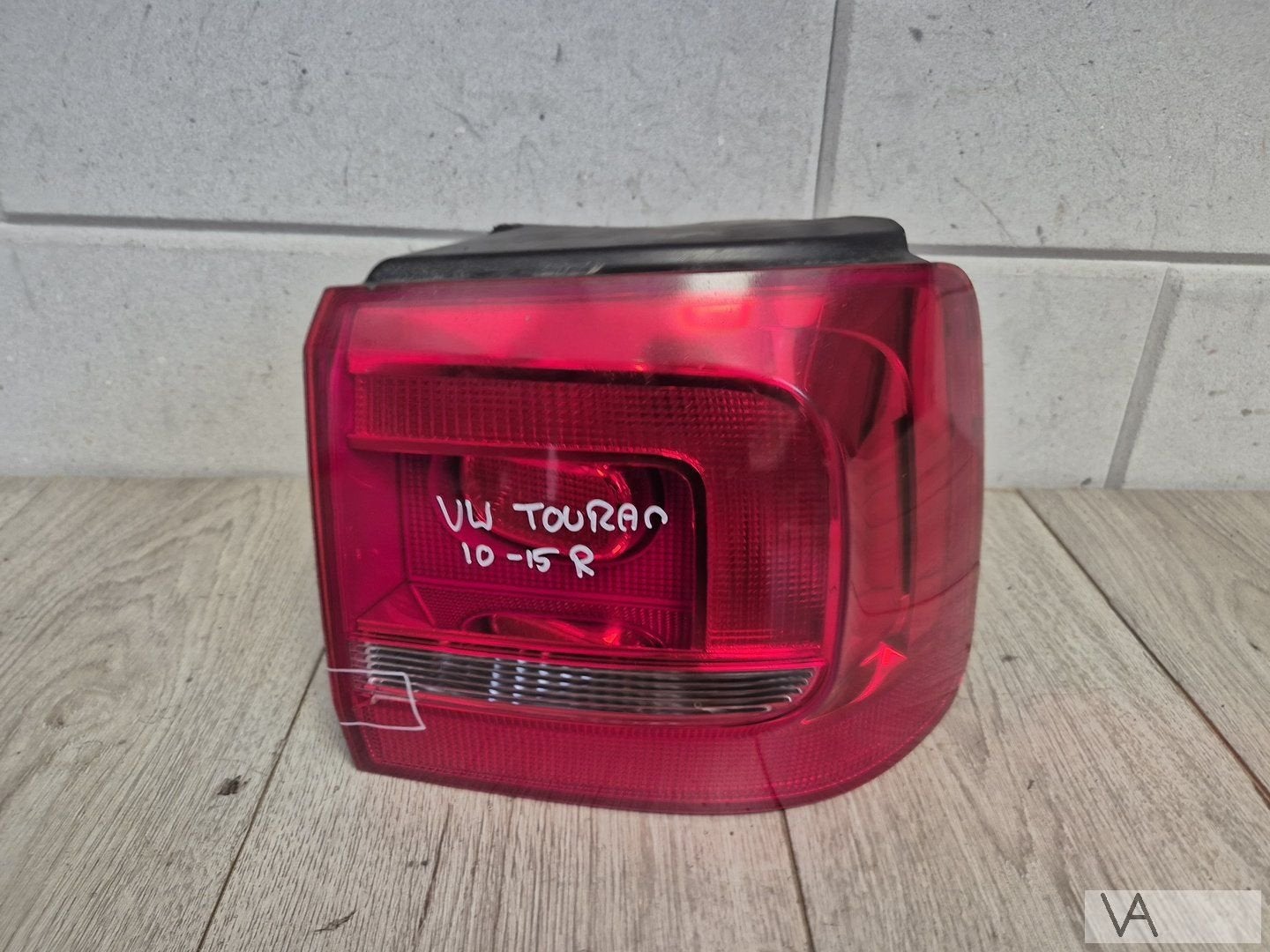 VW Touran 2010 - 2015 achterlicht rechts plekje zie foto €30, Volkswagen, -, Utilisé, -