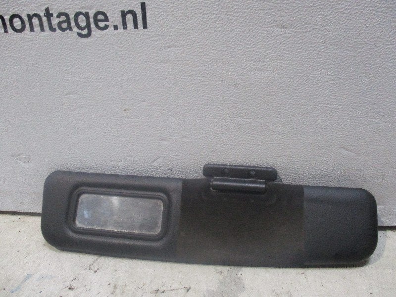 ZONNEKLEP RECHTS Ford StreetKa (01-2002/07-2005), Gebruikt, Henry-Ford-Straße  1
50735  Köln, DE, Ford-Werke GmbH, Kunden@ford.com