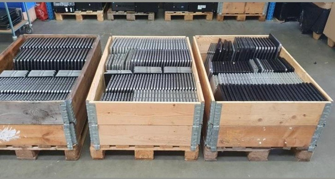 5000 ordinateurs  doivent partir, garantie 3 ans apt 100€, Enlèvement ou Envoi, SSD