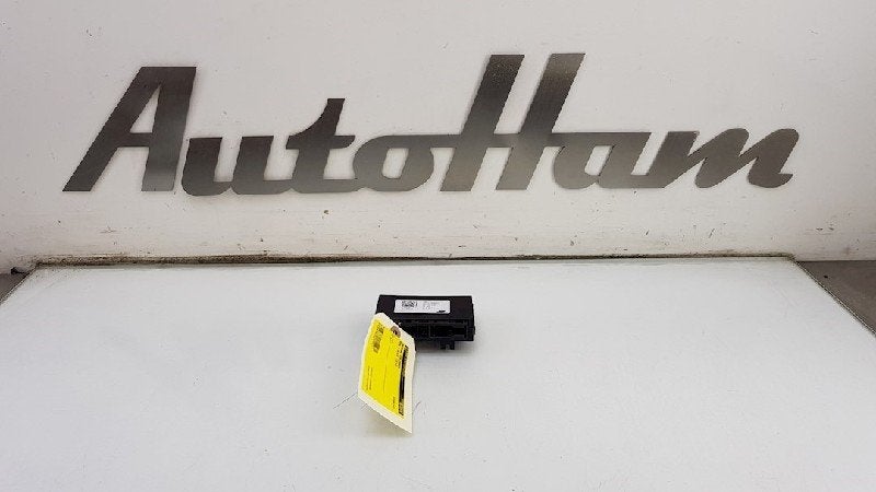 AMPLIFICATEUR D'ANTENNE BMW 1 serie (F20) (01-2010/06-2019), Utilisé, BMW, Petuelring 130
80809  München, DE, Bayerische Motoren Werke AG